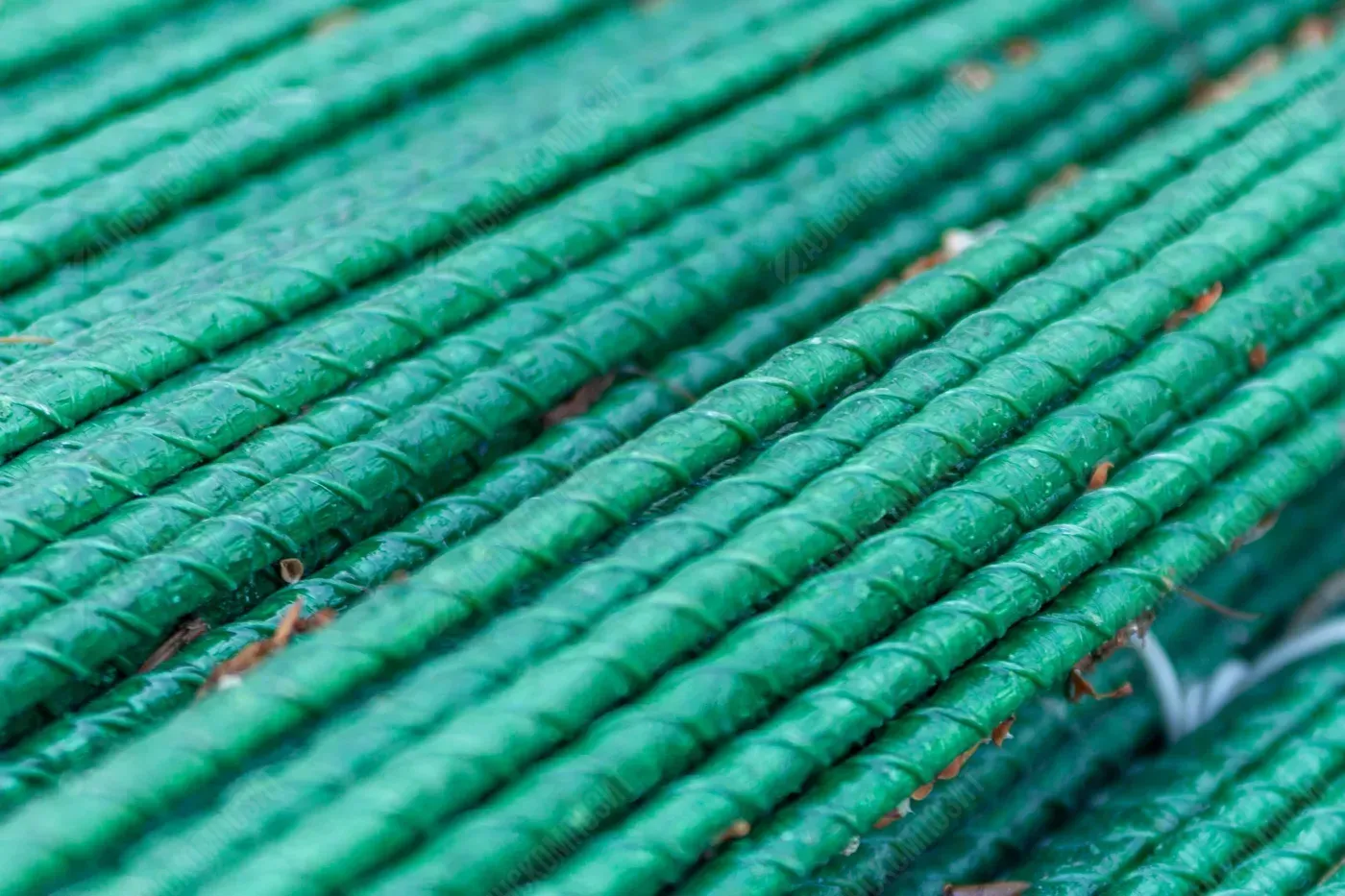 Колышки зеленые для подвязки растений 2 м